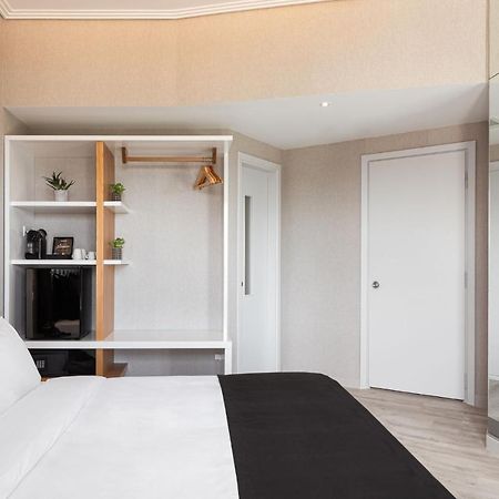 Kreoli Suites Glyfada Αθήνα Εξωτερικό φωτογραφία