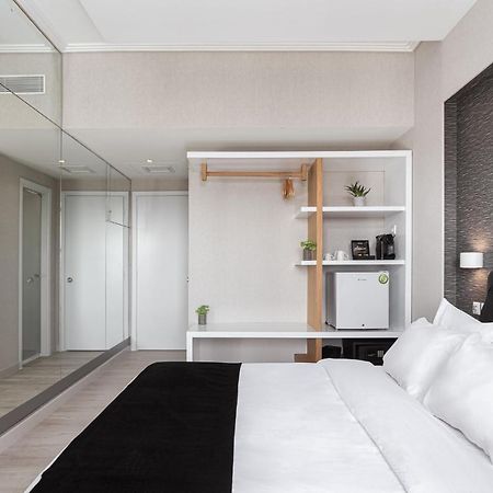 Kreoli Suites Glyfada Αθήνα Εξωτερικό φωτογραφία